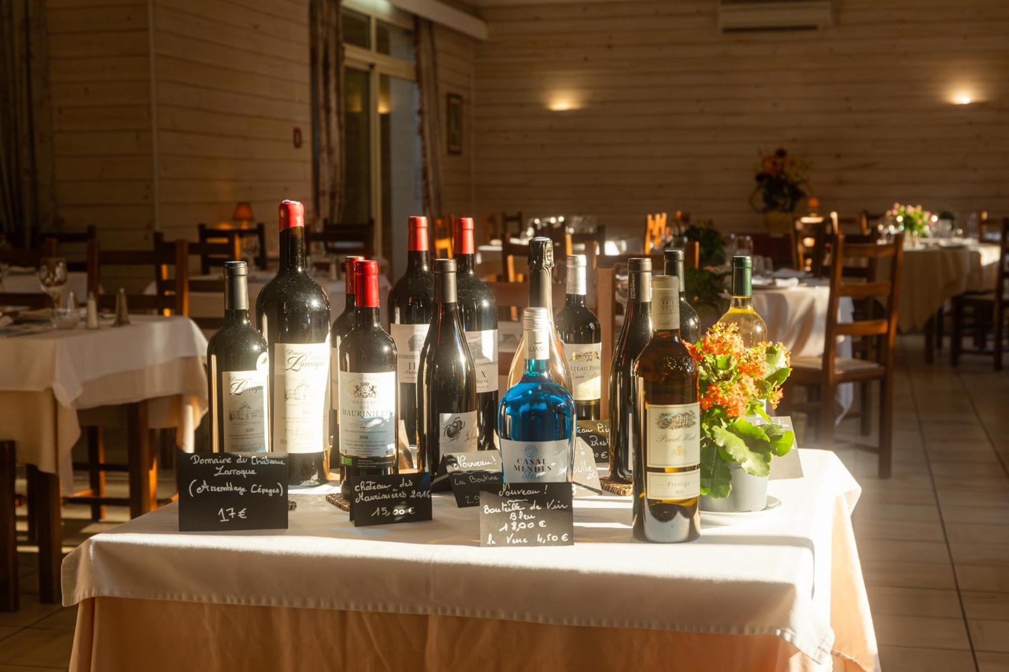 Hotel Restaurant Des Thermes Castera-Verduzan Bagian luar foto